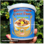 Curry paste THAI MASSAMUN CURRY Pantai Norasingh Thailand 14oz 400g